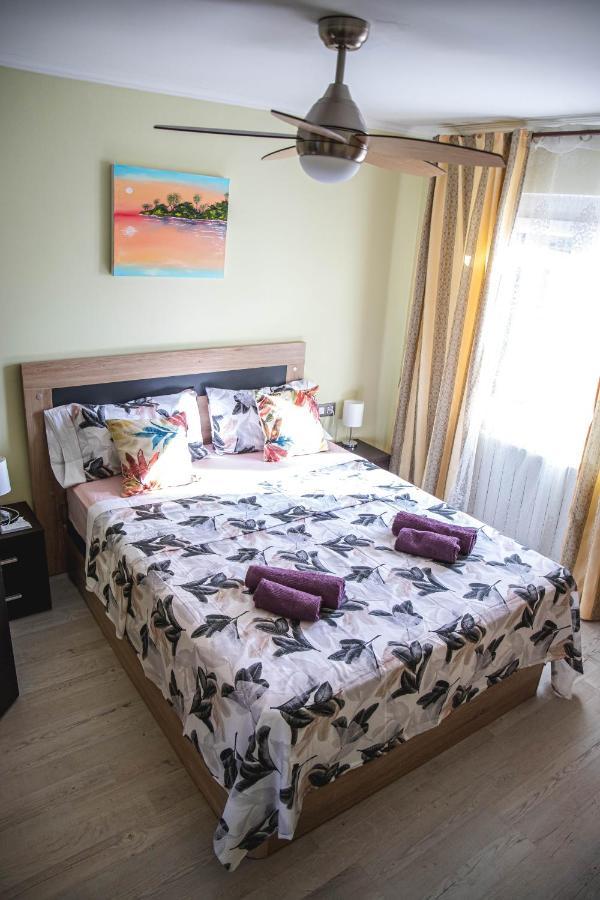 Apartments Relax ซาลอว์ ภายนอก รูปภาพ