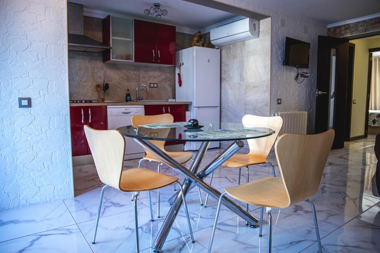 Apartments Relax ซาลอว์ ภายนอก รูปภาพ